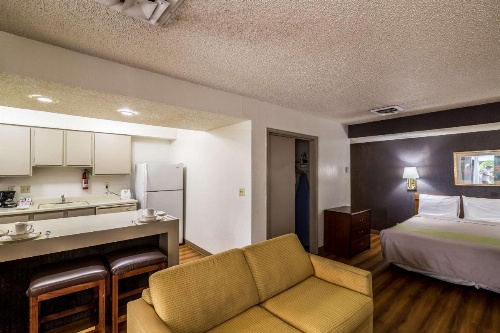 Studio 6-Tulsa, OK image 17