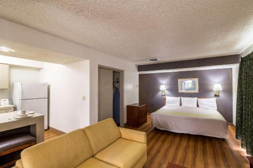 Studio 6-Tulsa, OK image 18