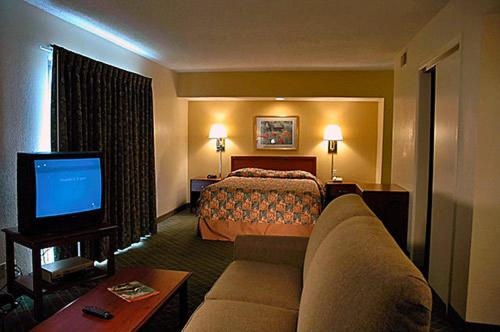 Studio 6-Tulsa, OK image 31