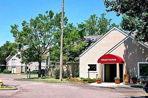 Studio 6-Tulsa, OK image 36