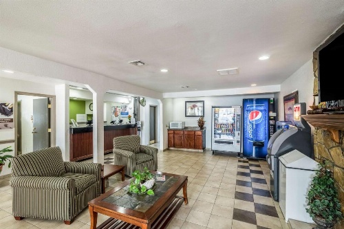 Studio 6-Tulsa, OK image 9